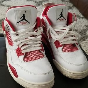 JORDAN 4